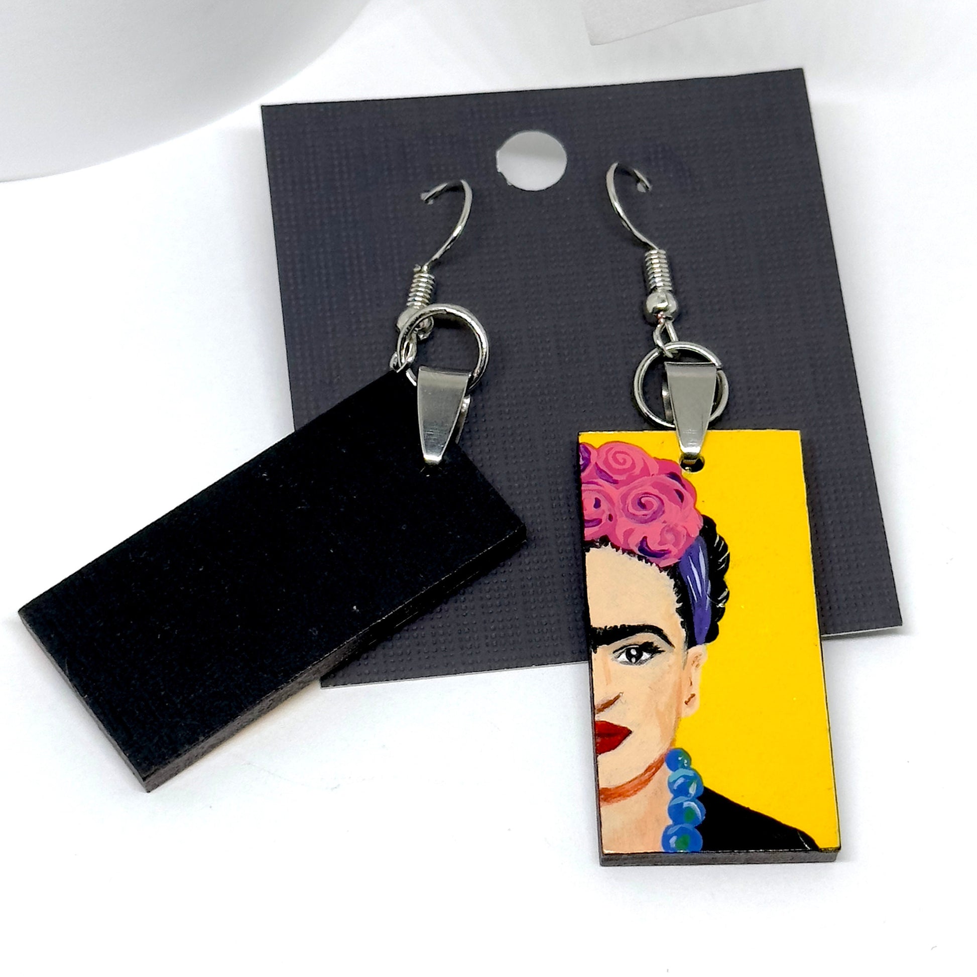 Glamorous Frida Earrings Girls Fashion Artwear Mexico Jewelry Hand Painted Wooden Drop Dangle Earrings Mexican Artist Portrait Aretes Mujer