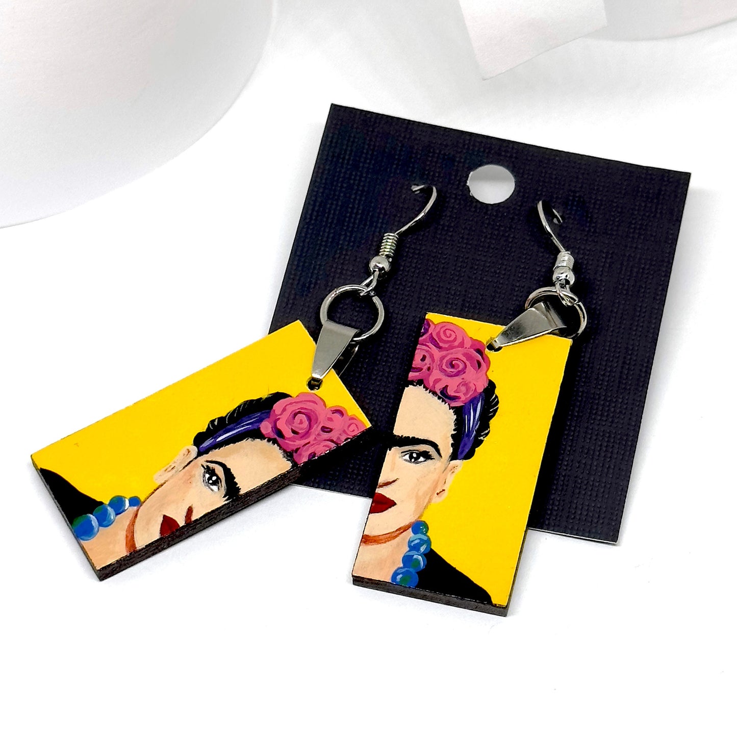Glamorous Frida Earrings Girls Fashion Artwear Mexico Jewelry Hand Painted Wooden Drop Dangle Earrings Mexican Artist Portrait Aretes Mujer