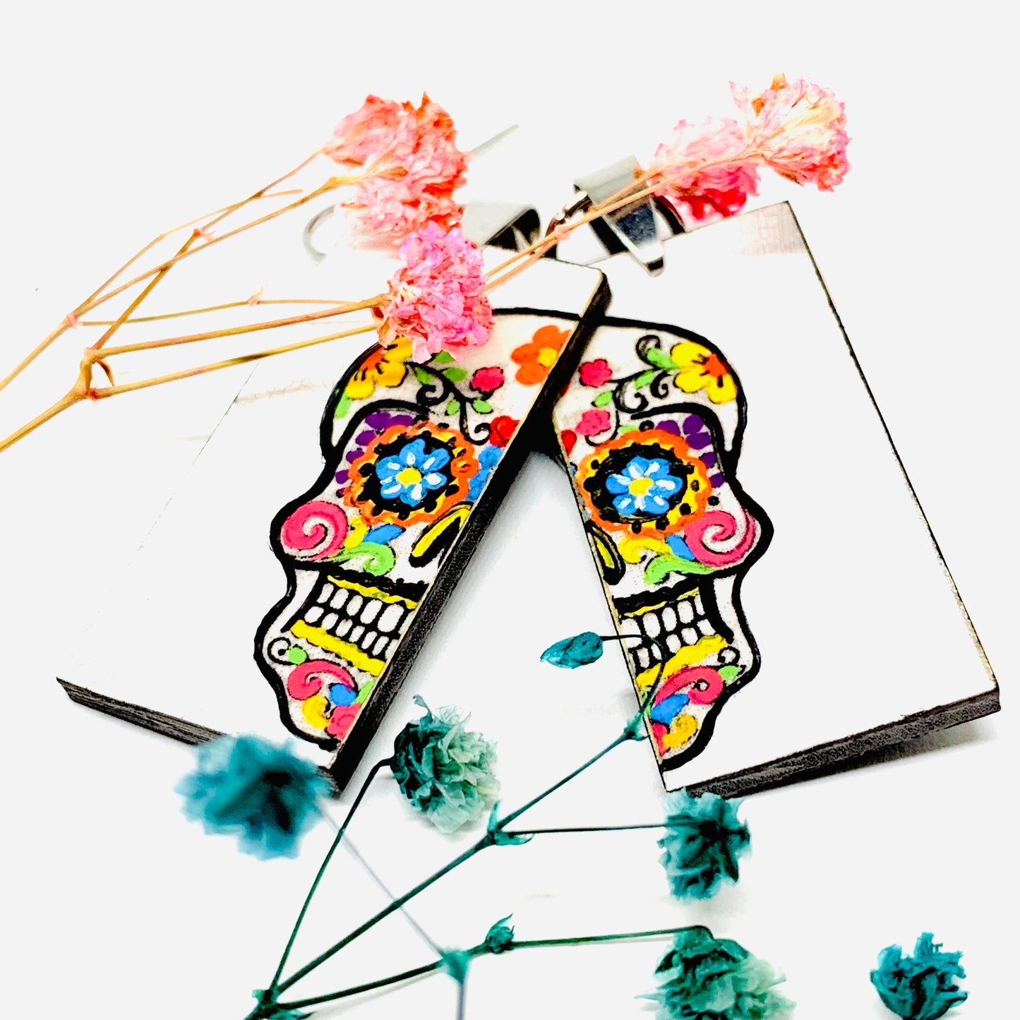 Sugar Skull Earrings Mexican Day of the Dead Jewelry Hand Painted colorful Mexico Folk art to wear. Skull calavera aretes mujer. Joyeria mexicana. Frida Kahlo Wearable Art