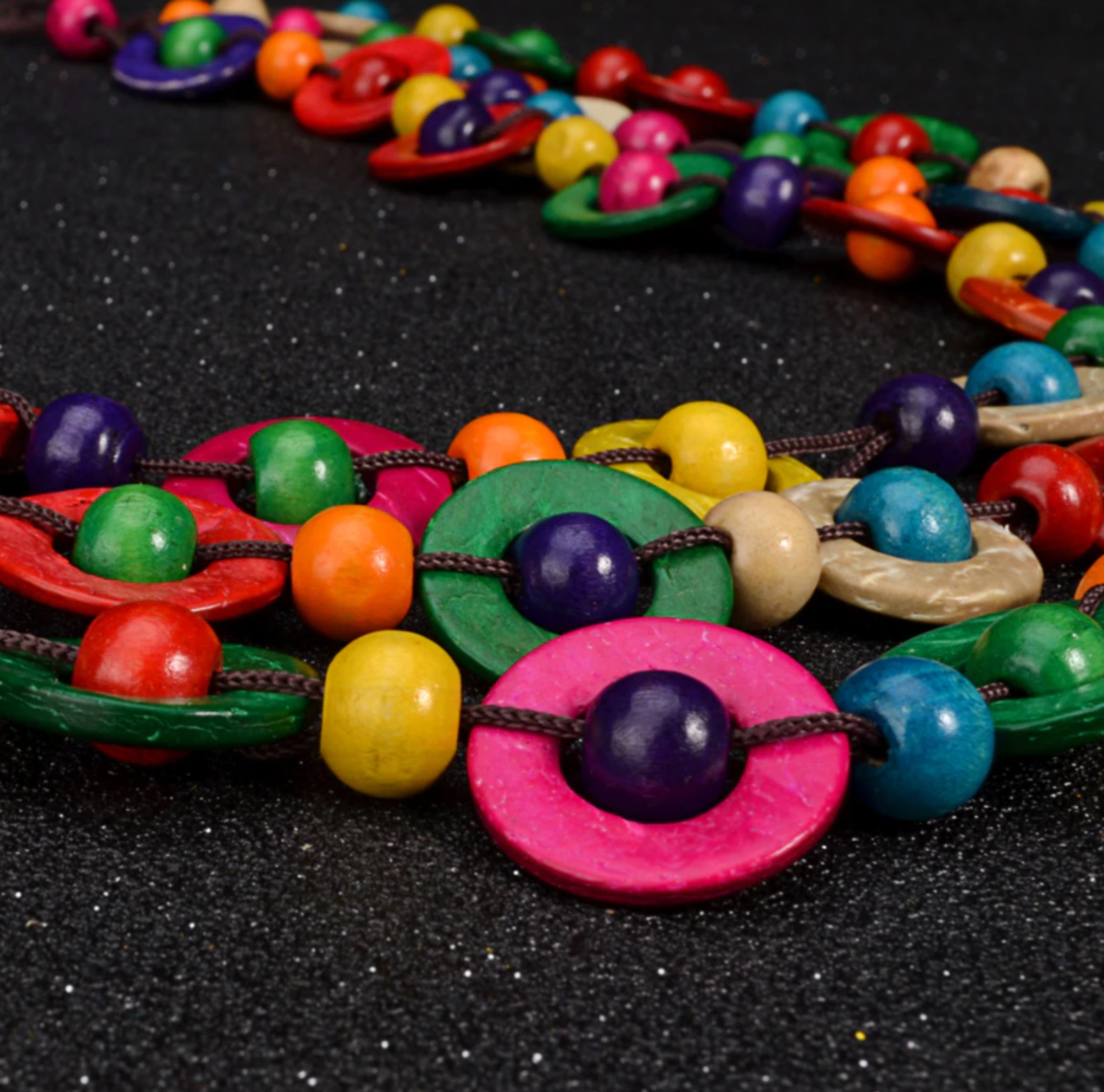 Colorful handmade wooden necklace inspired by Frida Kahlo and Mexican jewelry for Fridamaniacs and Fridalovers. Handmade. Girls and women birthday gift idea